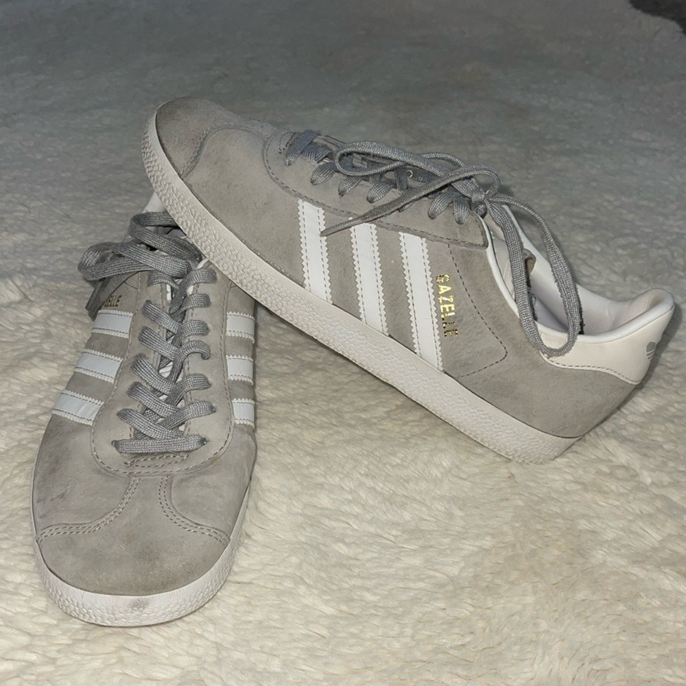 Gray Adidas Gazelle Size 7